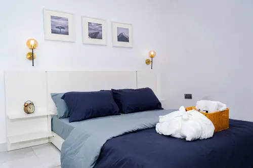 Inside Decker's Dream Content Studios, Ajah
